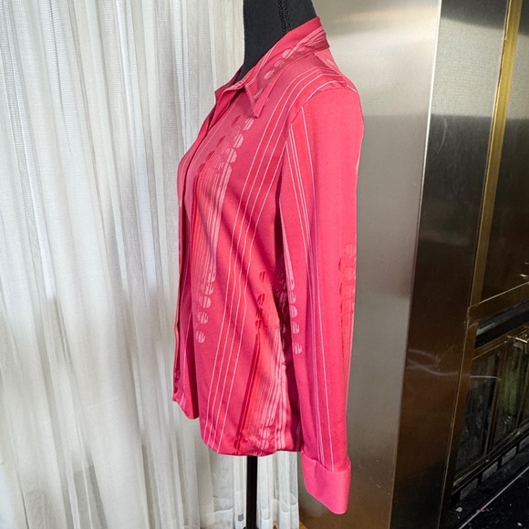 Vintage 70s top, raspberry red, white abstract stripes, long sleeves, 8/10 (M) - Picture 5 of 10